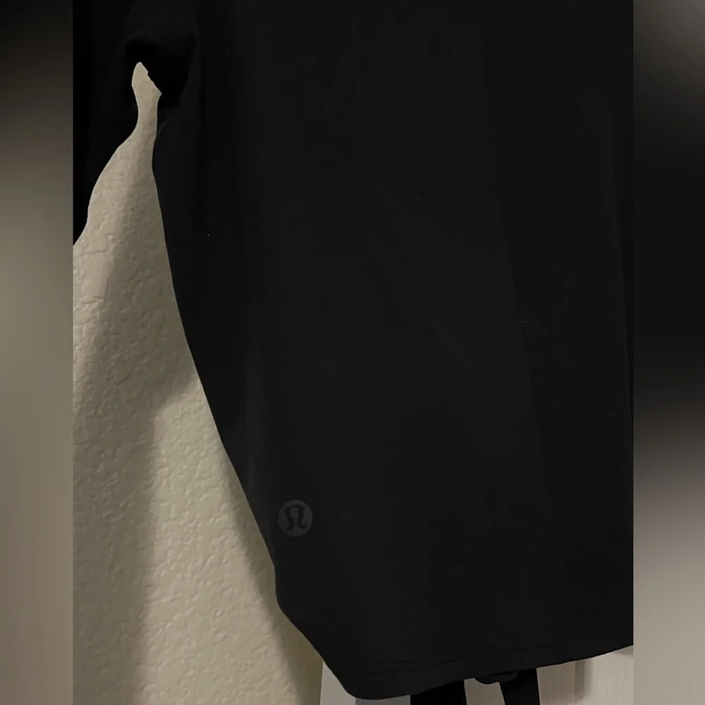Lululemon cropped long sleeve